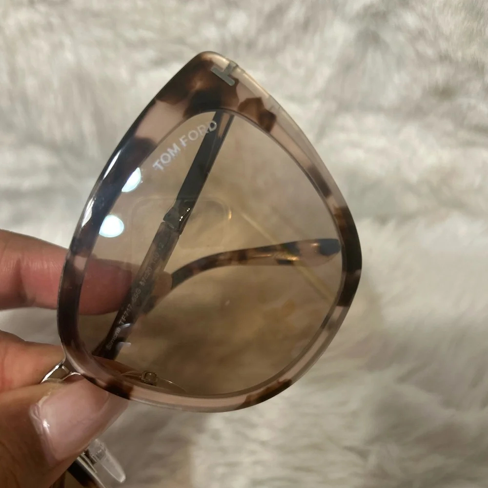 Tom Ford Cat-Eye Sunglasses‎